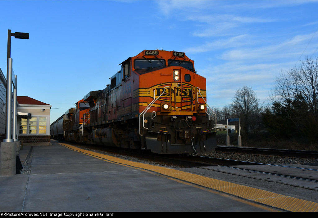 BNSF 4465